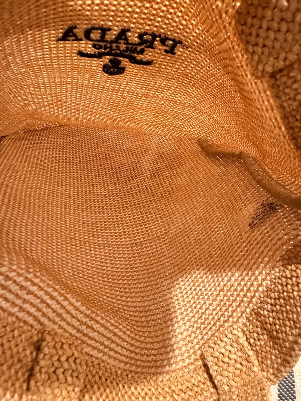 PRADA Raffia Tote Bag - Beach 🏝️🏝️🏝️ Accessory 🩷 - Picture 4 of 6